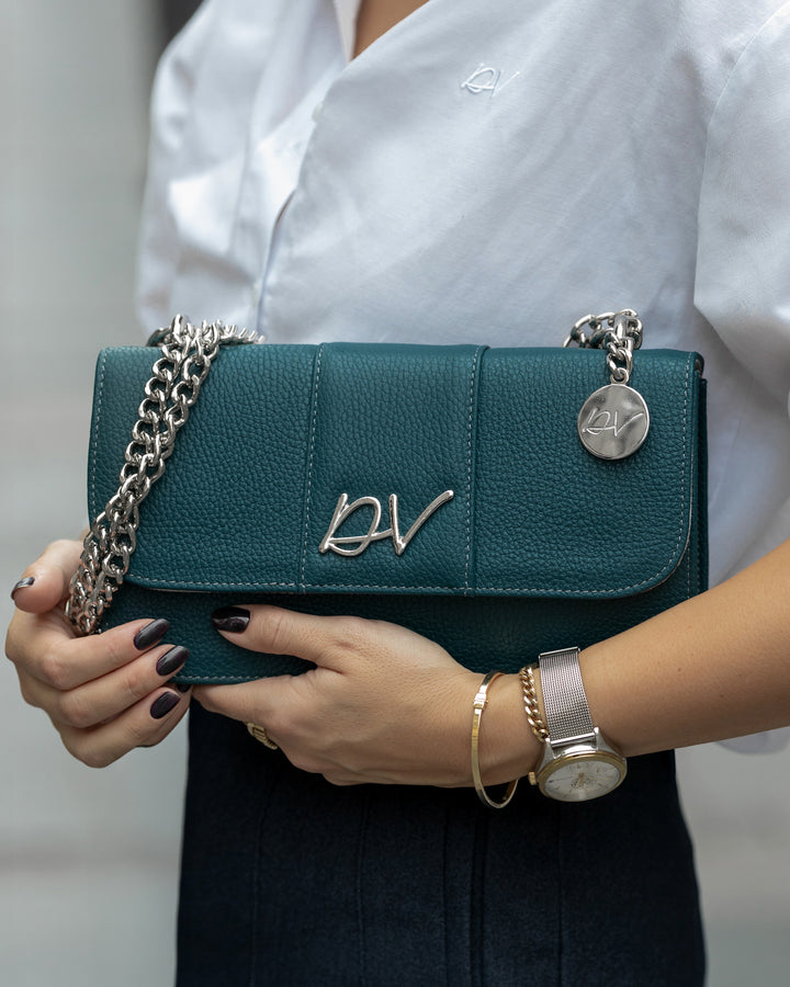 Zelena tašna sa lancem