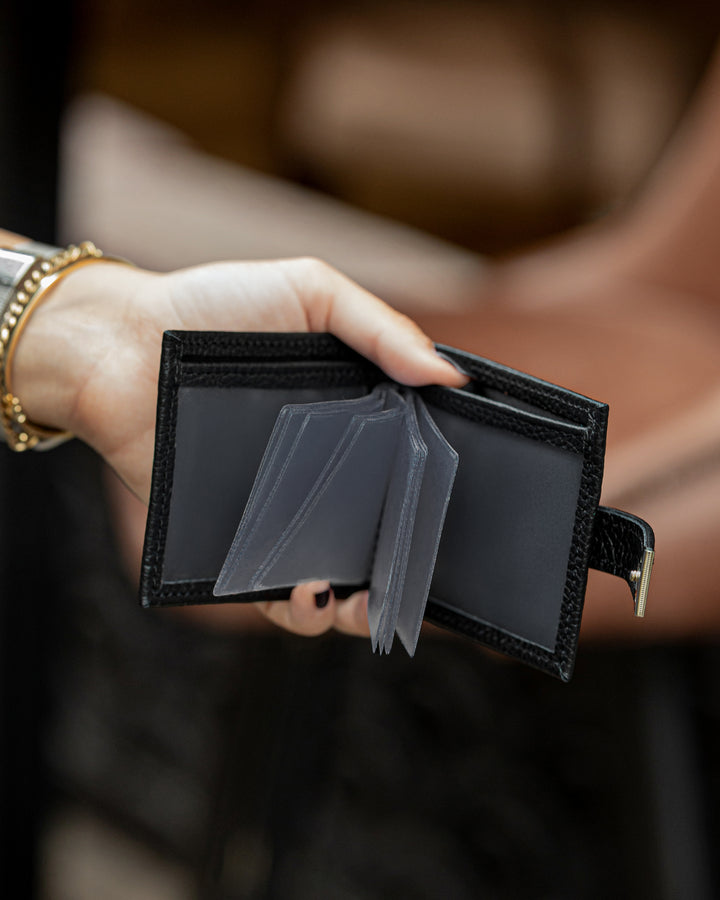 Crna futrola za kartice